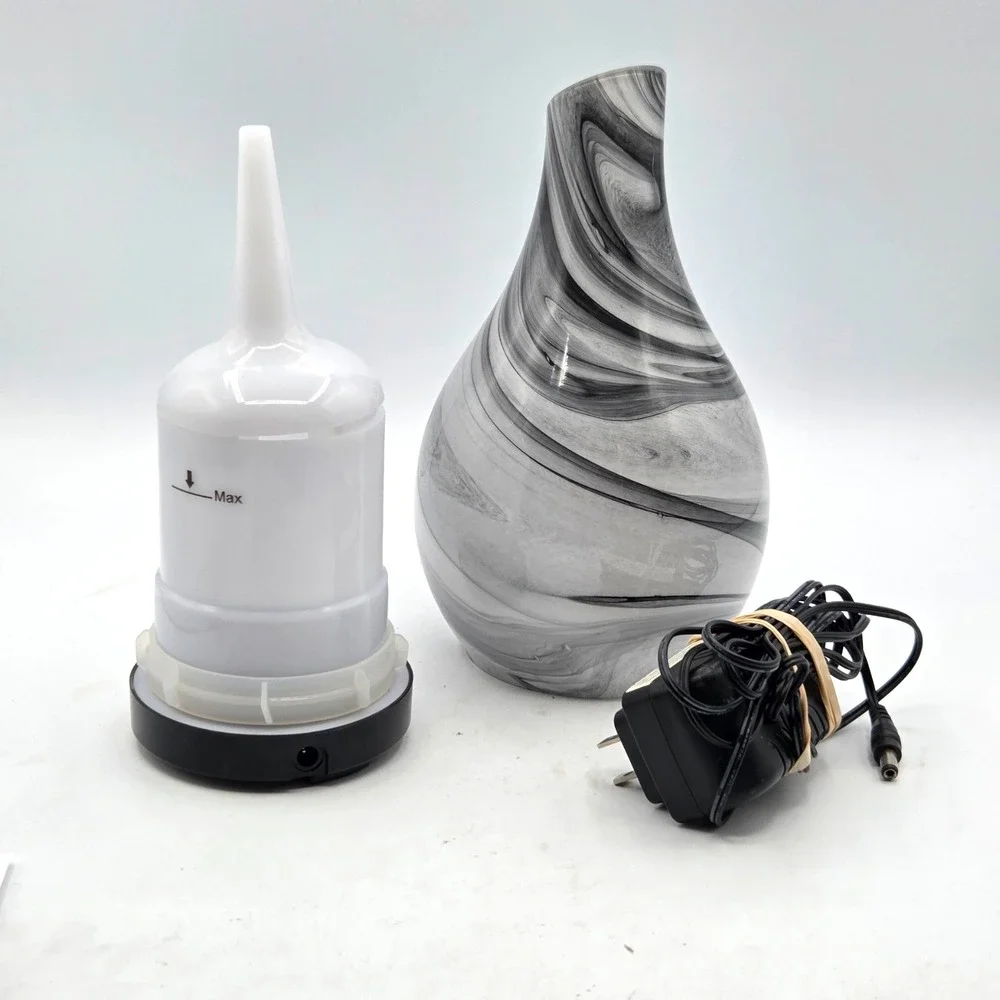 Devanti Hand Blown Marble Glass Ultrasonic Aromatherapy Diffuser